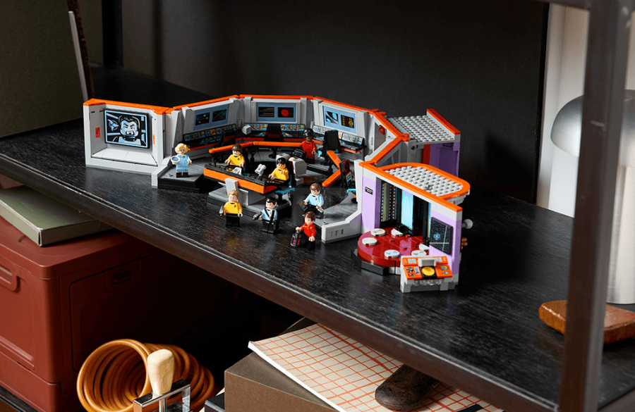 Le nouveau set LEGO® Star Trek « U.S.S. Enterprise Bridge » donne vie à la passerelle emblématique