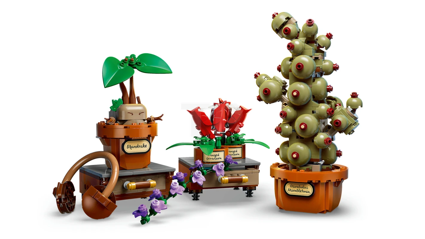 LEGO&reg; 76474 Hogwarts™ Herbology Plants