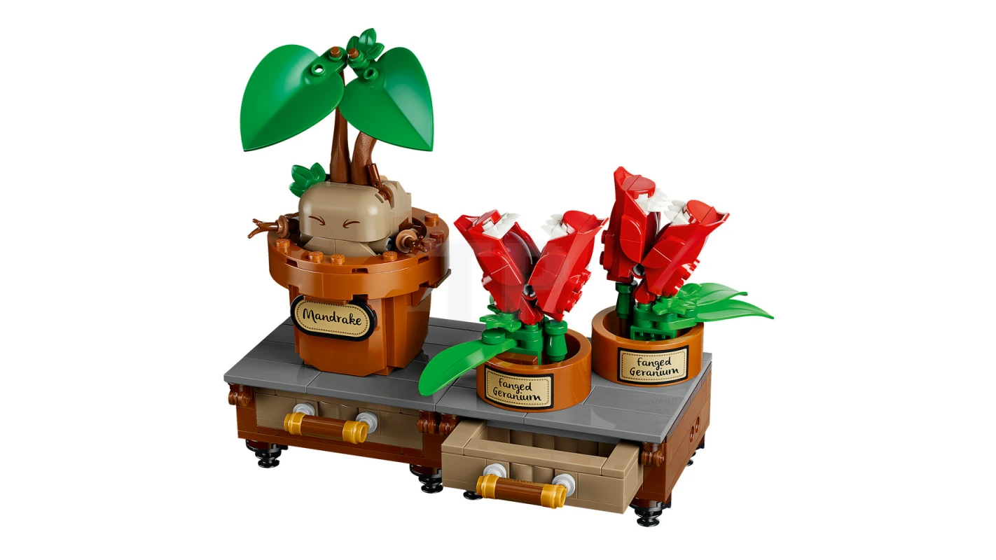 LEGO&reg; 76474 Hogwarts™ Herbology Plants