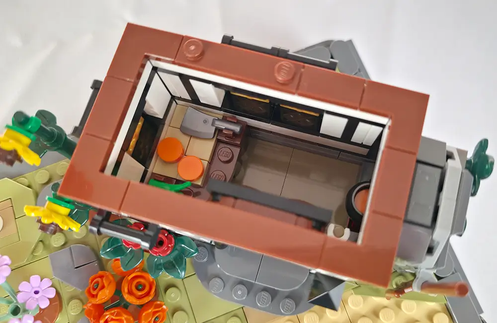 LEGO® 11372 Autumn Cottage Garden