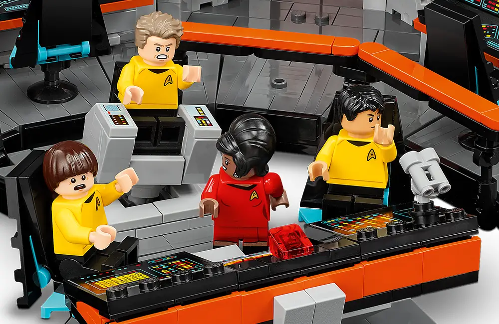 ST_1 LEGO Star Trek: U.S.S. Enterprise Bridge